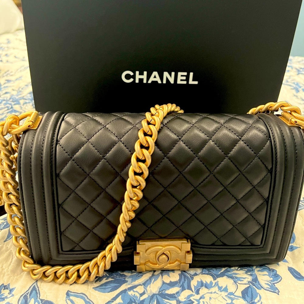 CHANEL OLD MEDIUM BOY BAG